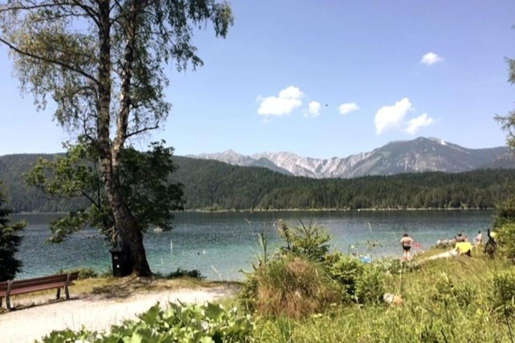Zentral, Ruhig & Stilvoll Mit Bergpanorama+ Garten جارمش بارتنكيرشن المظهر الخارجي الصورة