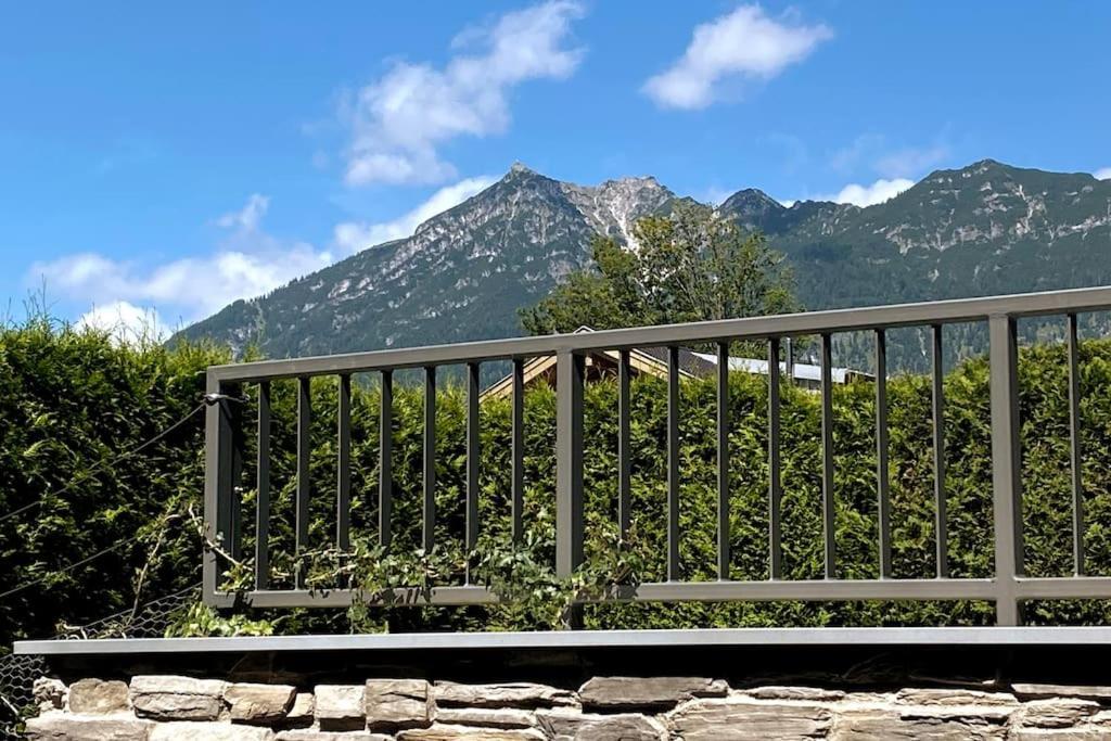 Zentral, Ruhig & Stilvoll Mit Bergpanorama+ Garten جارمش بارتنكيرشن المظهر الخارجي الصورة