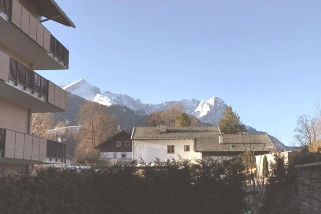 Zentral, Ruhig & Stilvoll Mit Bergpanorama+ Garten جارمش بارتنكيرشن المظهر الخارجي الصورة